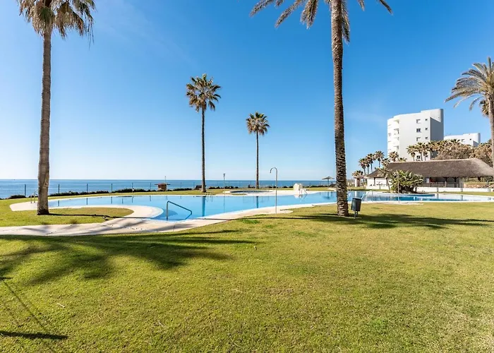 Mi Capricho Beachfront Апартаменты *